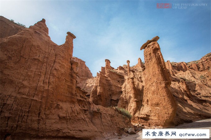 这是“中国峡谷之王”,里面的镇谷之宝,游客看了很尴尬