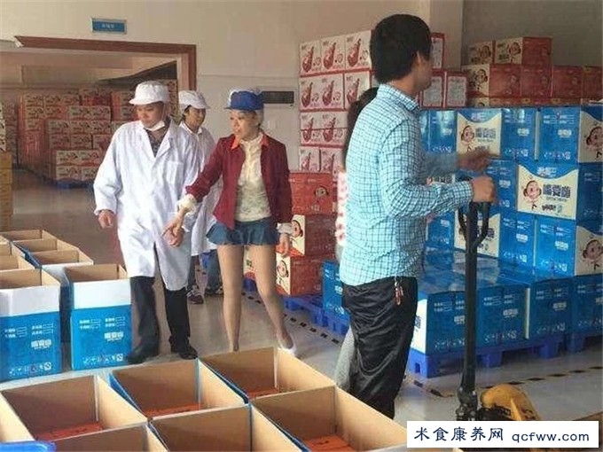 从摆地摊到身价千万,他靠卤制品每年营收8000万