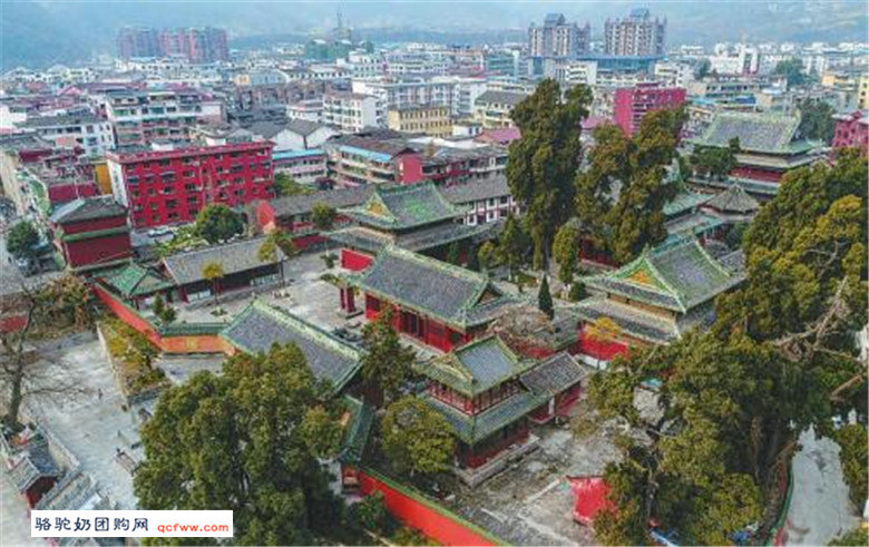 探游四川绵阳“深山故宫”--平武报恩寺